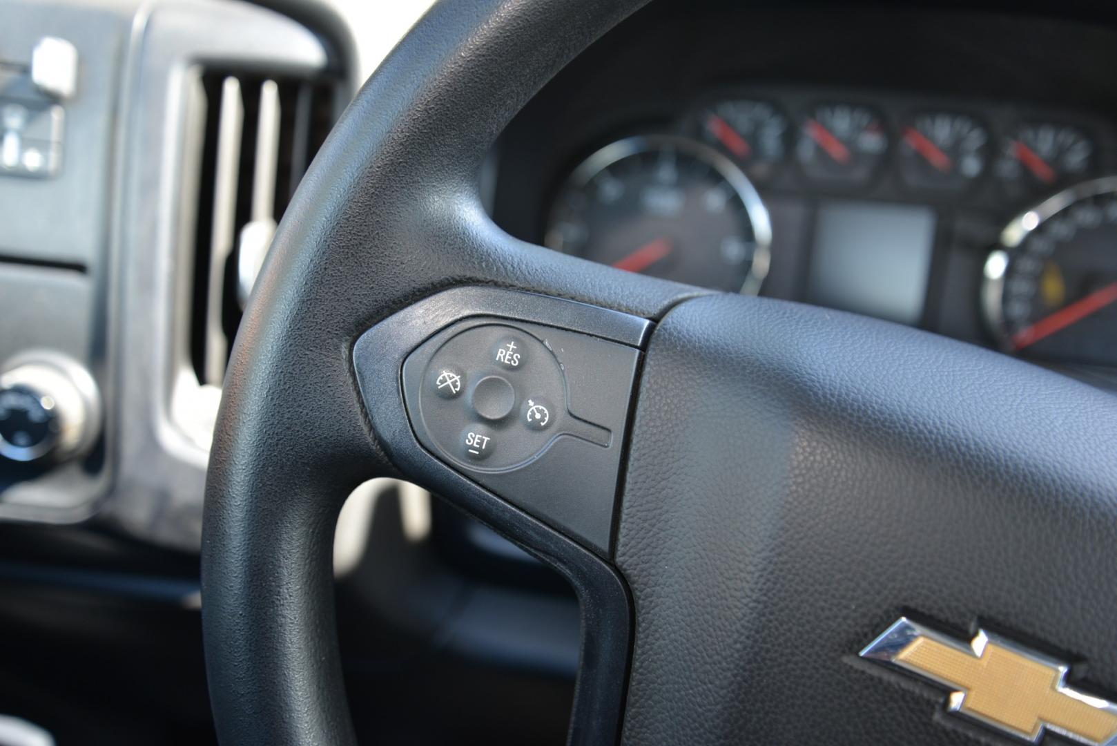 2015 White /Grey Chevrolet Silverado 2500HD Service Body with an 6.0 Liter V8 engine, Automatic transmission, located at 4562 State Avenue, Billings, MT, 59101, (406) 896-9833, 45.769516, -108.526772 - Photo#20